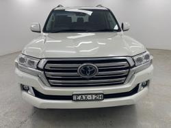 2019 Toyota Landcruiser Sahara VDJ200R 4X4 Dual Range Crystal Pearl