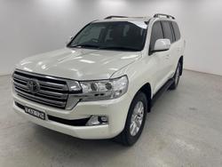 2019 Toyota Landcruiser Sahara VDJ200R 4X4 Dual Range Crystal Pearl