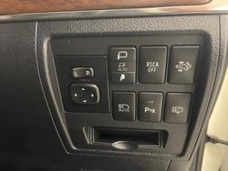 2019 Toyota Landcruiser Sahara VDJ200R 4X4 Dual Range Crystal Pearl
