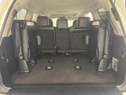 2019 Toyota Landcruiser Sahara VDJ200R 4X4 Dual Range Crystal Pearl