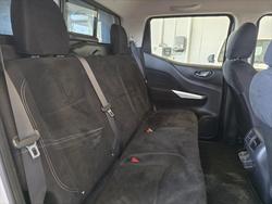 2019 Nissan Navara RX