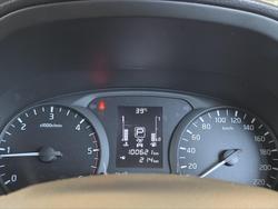 2019 Nissan Navara ST-X