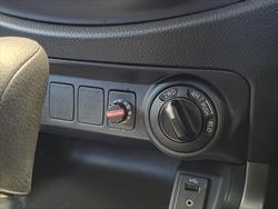 2019 Nissan Navara RX