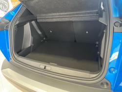 2024 Peugeot 2008 GT Hybrid