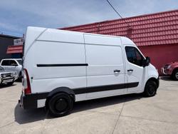 2019 Renault Master X62 Mineral White