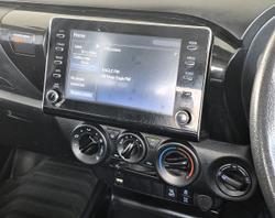 2021 Toyota Hilux SR