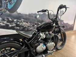 2019 Triumph BONNEVILLE BOBBER Black