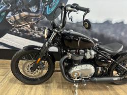 2019 Triumph BONNEVILLE BOBBER Black