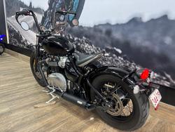 2019 Triumph BONNEVILLE BOBBER Black