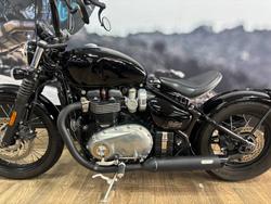 2019 Triumph BONNEVILLE BOBBER Black