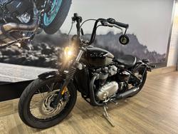2019 Triumph BONNEVILLE BOBBER Black