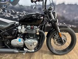 2019 Triumph BONNEVILLE BOBBER Black