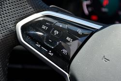 2024 Volkswagen Golf 110TSI R-Line