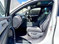 2016 Volkswagen Touareg V8 TDI R-Line 7P MY16 Four Wheel Drive Pure White