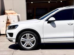 2016 Volkswagen Touareg V8 TDI R-Line 7P MY16 Four Wheel Drive Pure White
