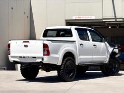 2005 Toyota Hilux SR KUN26R MY05 4X4 Glacier White