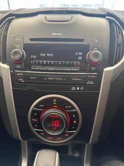 2015 Isuzu MU-X LS-U