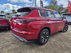 2025 Mitsubishi Outlander LS