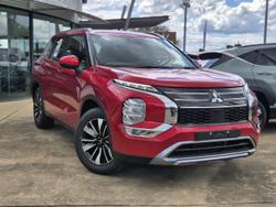 2025 Mitsubishi Outlander LS
