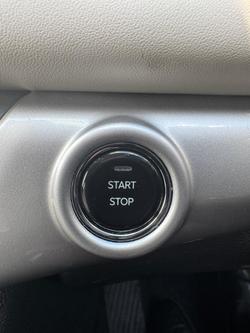 2023 Mahindra XUV700 AX7L