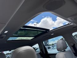 2023 Mahindra XUV700 AX7L