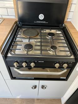 2024 Southern Cross Signature Series 19' Slide Out