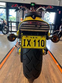 2009 Harley-Davidson CVO Dyna Fat Bob (FXDFSE) CVO Yellow