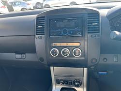 2013 Nissan Navara ST D40 Series 6 4X4 Dual Range Silver Lightning