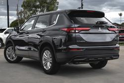 2025 Mitsubishi Outlander ES