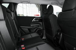 2025 Mitsubishi Outlander ES