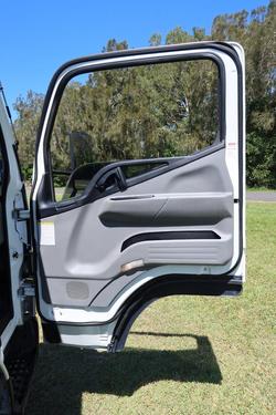 2020 Fuso Canter 815
