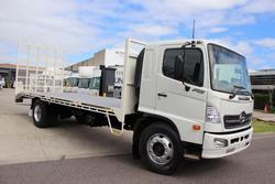 Hino FG 500