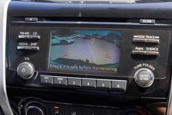 2017 Nissan Navara SL