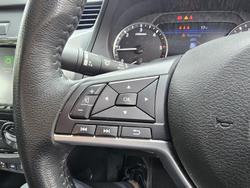 2020 Nissan Navara ST