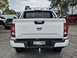 2020 Nissan Navara ST