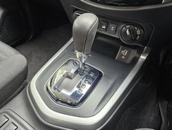 2020 Nissan Navara ST