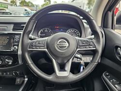 2020 Nissan Navara ST