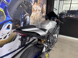 2015 Yamaha YZF-R1 M SILVER
