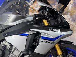 2015 Yamaha YZF-R1 M SILVER