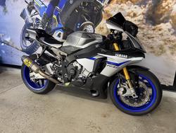 2015 Yamaha YZF-R1 M SILVER