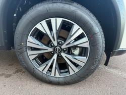 2025 Nissan X-TRAIL ST-L