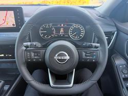 2025 Nissan X-TRAIL ST-L