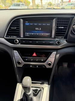 2016 Hyundai Elantra Active