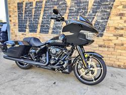 2025 HARLEY-DAVIDSON ROAD GLIDE 117 (FLTRX) ROAD VIVID BLACK