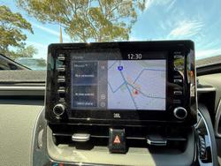 2019 Toyota Corolla ZR Hybrid ZWE211R White