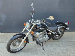 2011 Suzuki VL250 (LC250 INTRUDER) BLACK