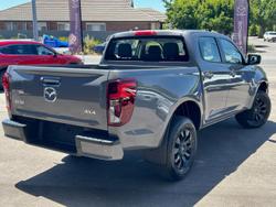 2025 Mazda BT-50 XS