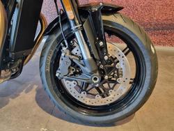 2025 Triumph Speed Twin 1200 Speed Twin Red