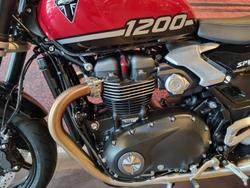 2025 Triumph Speed Twin 1200 Speed Twin Red