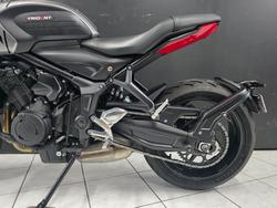 2023 TRIUMPH TRIDENT 660 Red